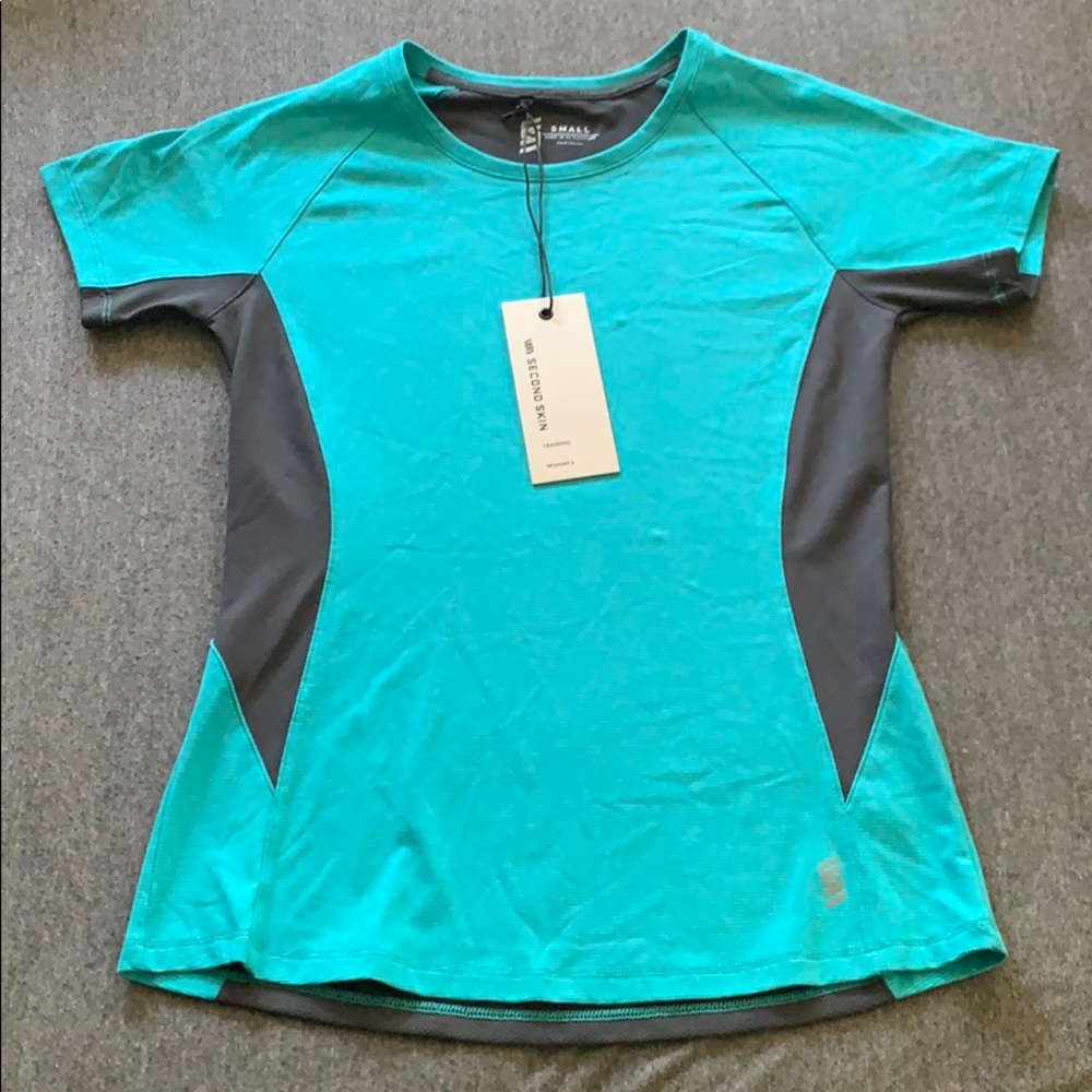 Second Skin | training top | NWT Size S